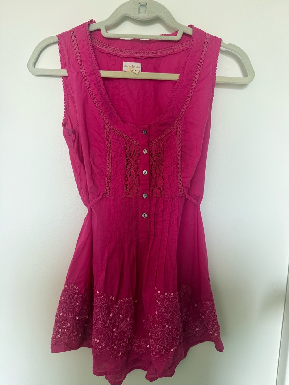 Anthropologie Meadow Rue Pink Embroidered Sequin Cotton Top Size 2